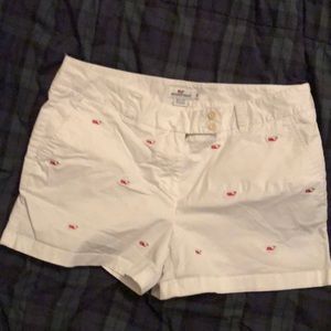 Vineyard Vines embroidered whale shorts